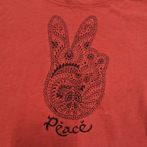 Lucky Brand Peace Victory Hand Red Tee Shirt - Picture 1 of 5